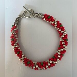 Kumihimo Beaded bracelet approx 7 1/2 in